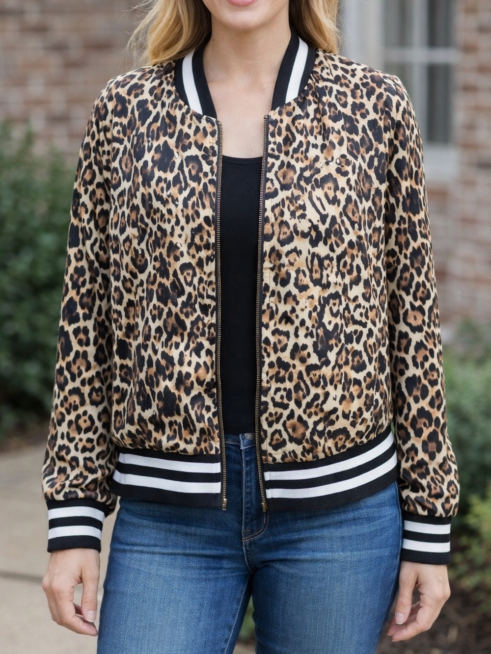 Peyton Jensen Women’s Leopard Print Bomber Jacket - Black & Tan Size M
